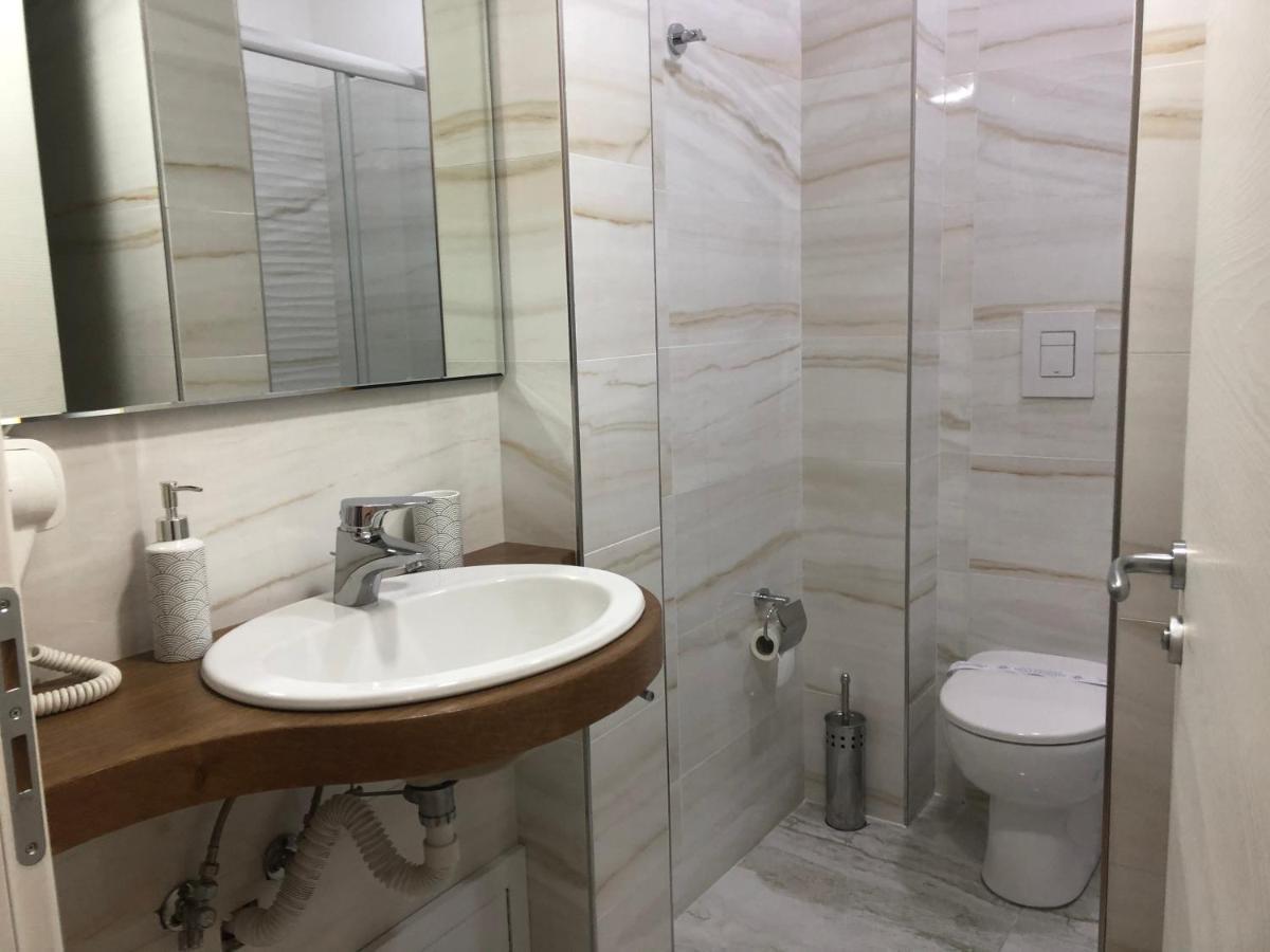 Le Affacciate Bruzie Home 2 Guest House Cosenza Exterior photo